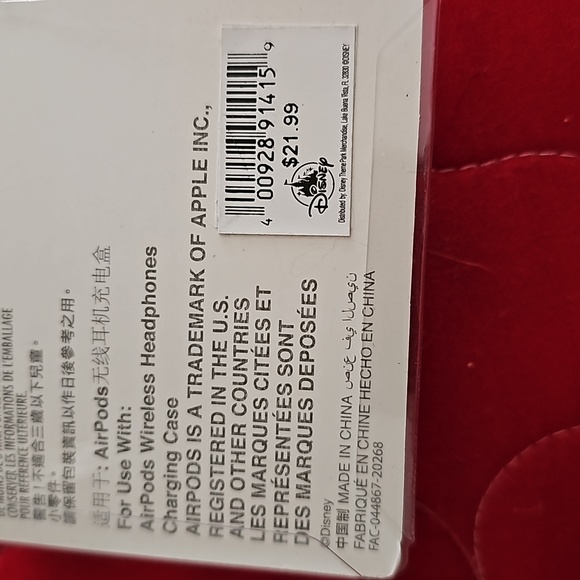 DISNEY MICKEY MOUSE AIR POD CASE - Picture 3 of 3